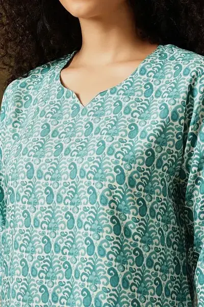 clovia-picture-paisley-print-kurta-top-pyjama-set-in-teal-blue-rayon-573872.webp