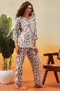 clovia-picture-floral-print-top-pyjama-set-in-blue-100-cotton-315310.webp